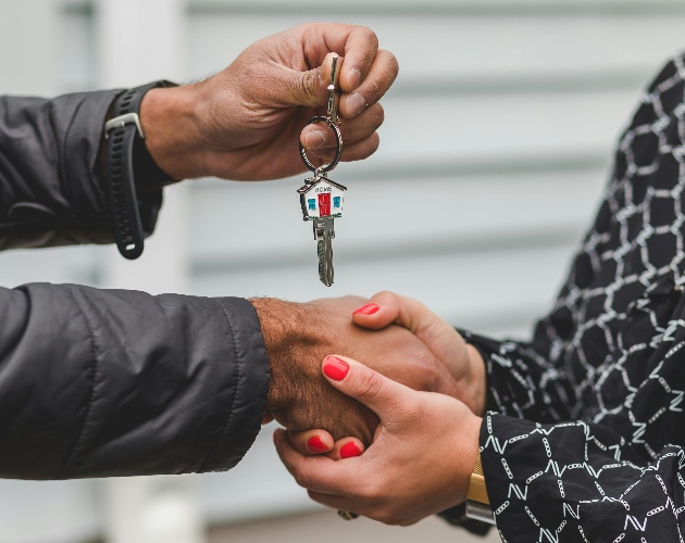 Real Estate Agent